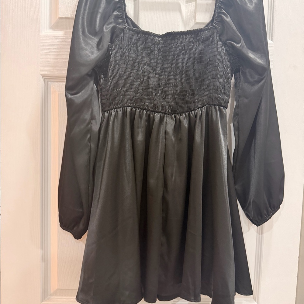 Little black dress - Picture 2 of 3